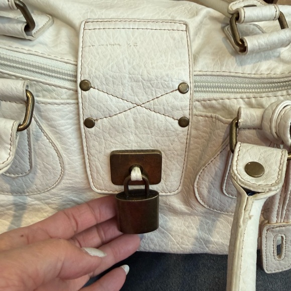 Chic White Leather Satchel - Picture 10 of 15